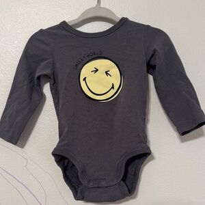 Smiley World H&M Gray Baby Onesie (6m)